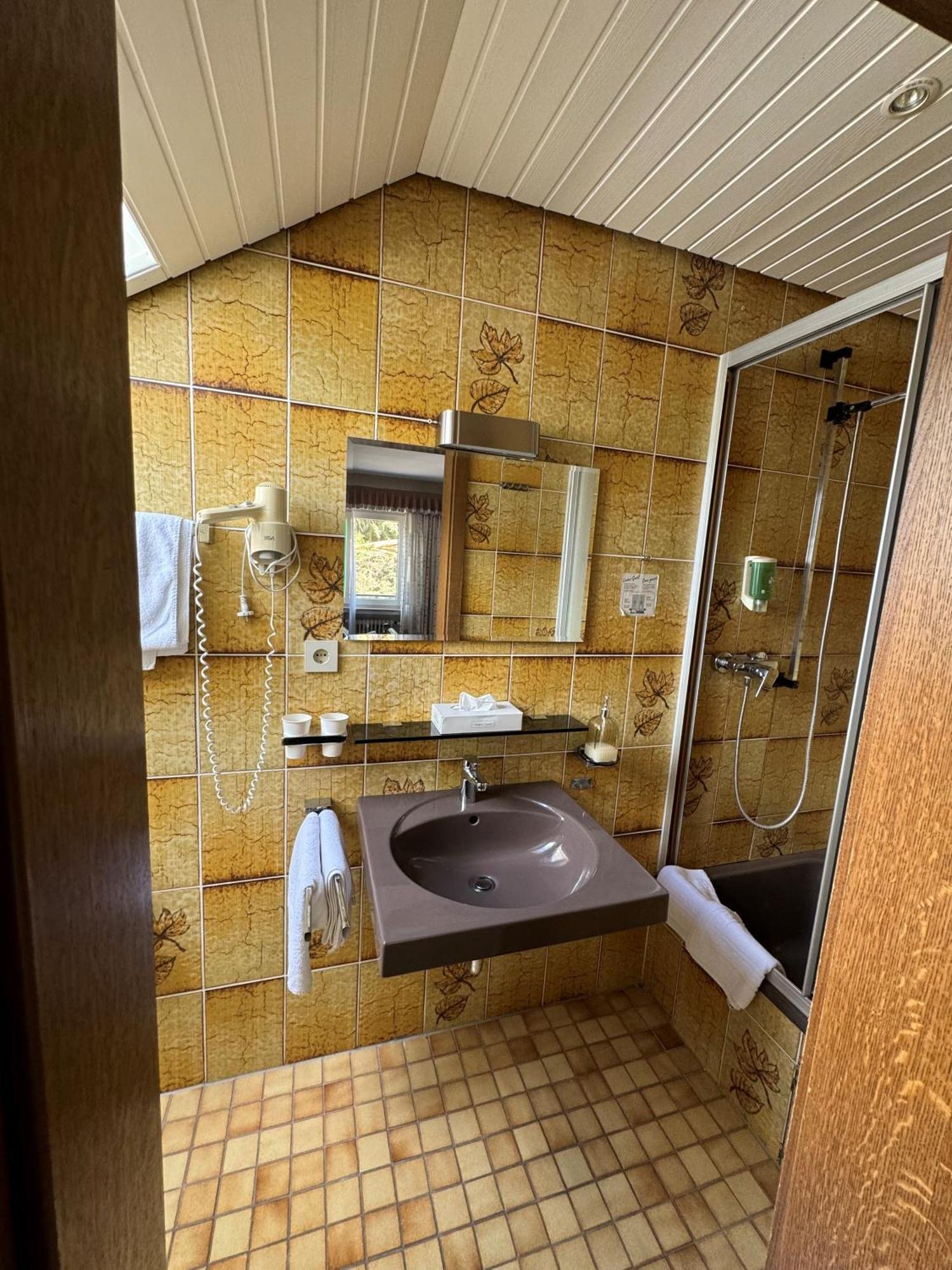 Hotel Zur Muehle Iserlohn Extérieur photo