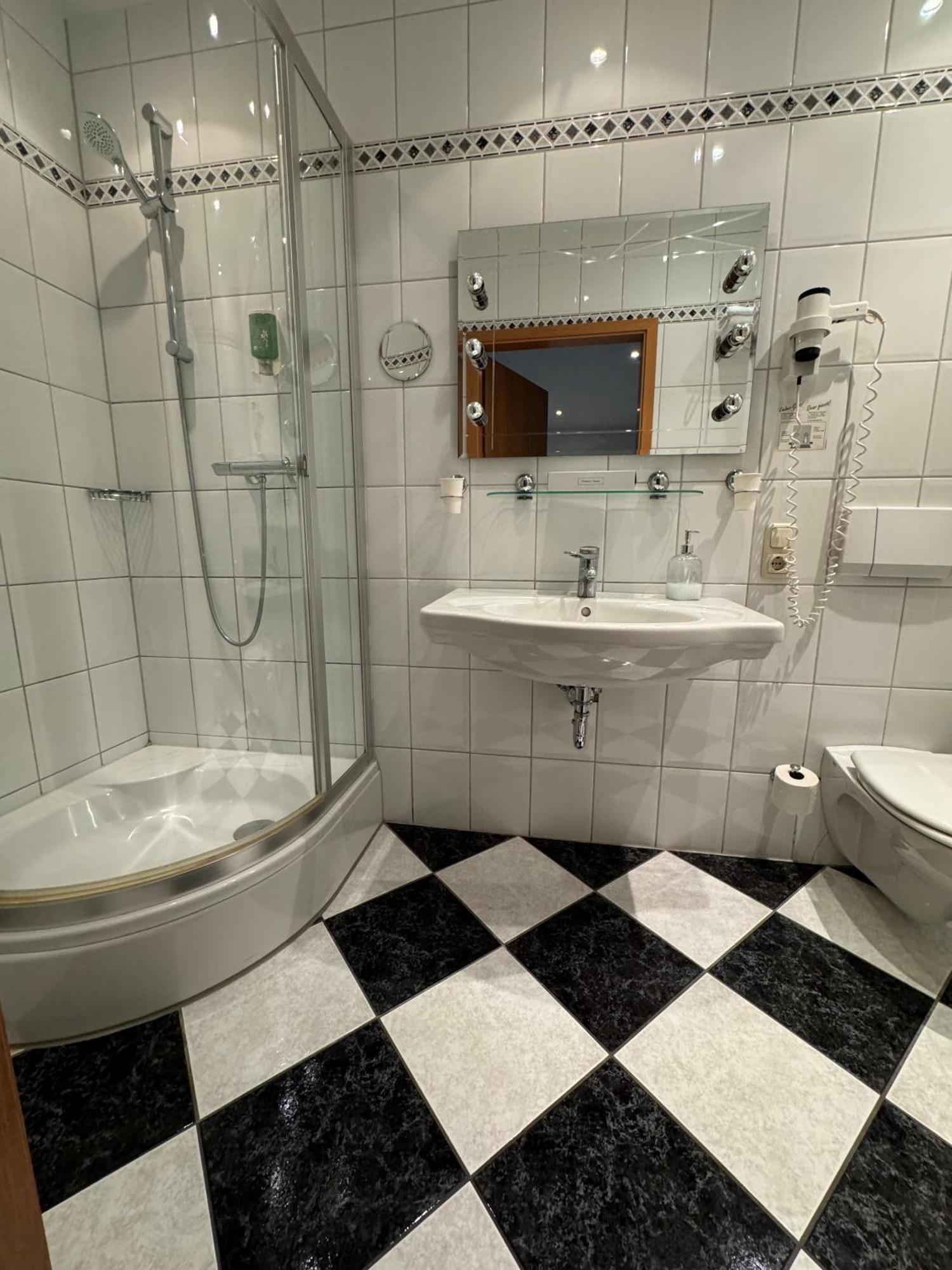 Hotel Zur Muehle Iserlohn Extérieur photo